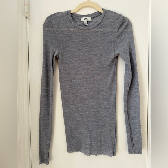 COS Crew-Neck Merino Long Sleeve Top in Gray, Size S - Picture 3 of 6